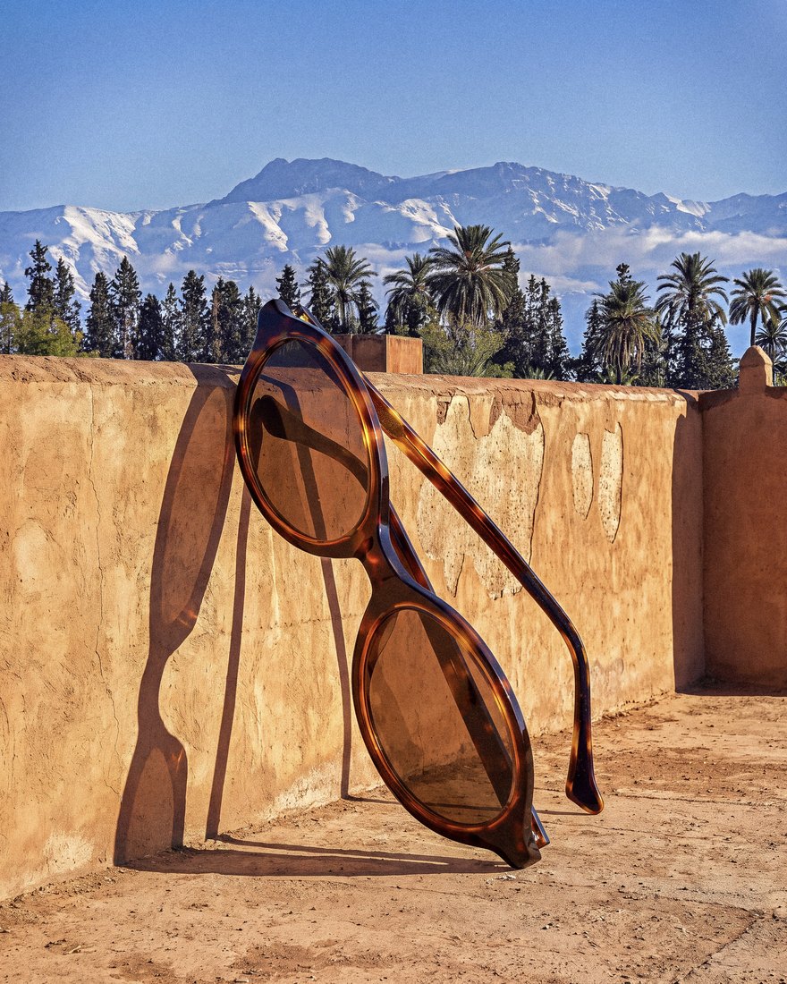 Lnko × A/conic, monture géante sur un toit à Marrakech